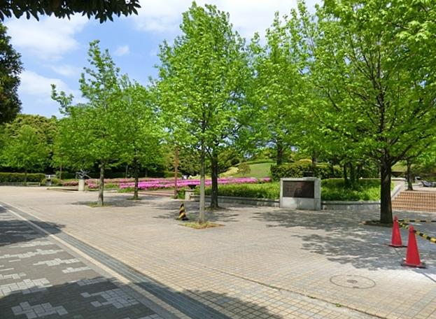 Other. Up to about Prefectural Blue Leaf Forest Park 250m