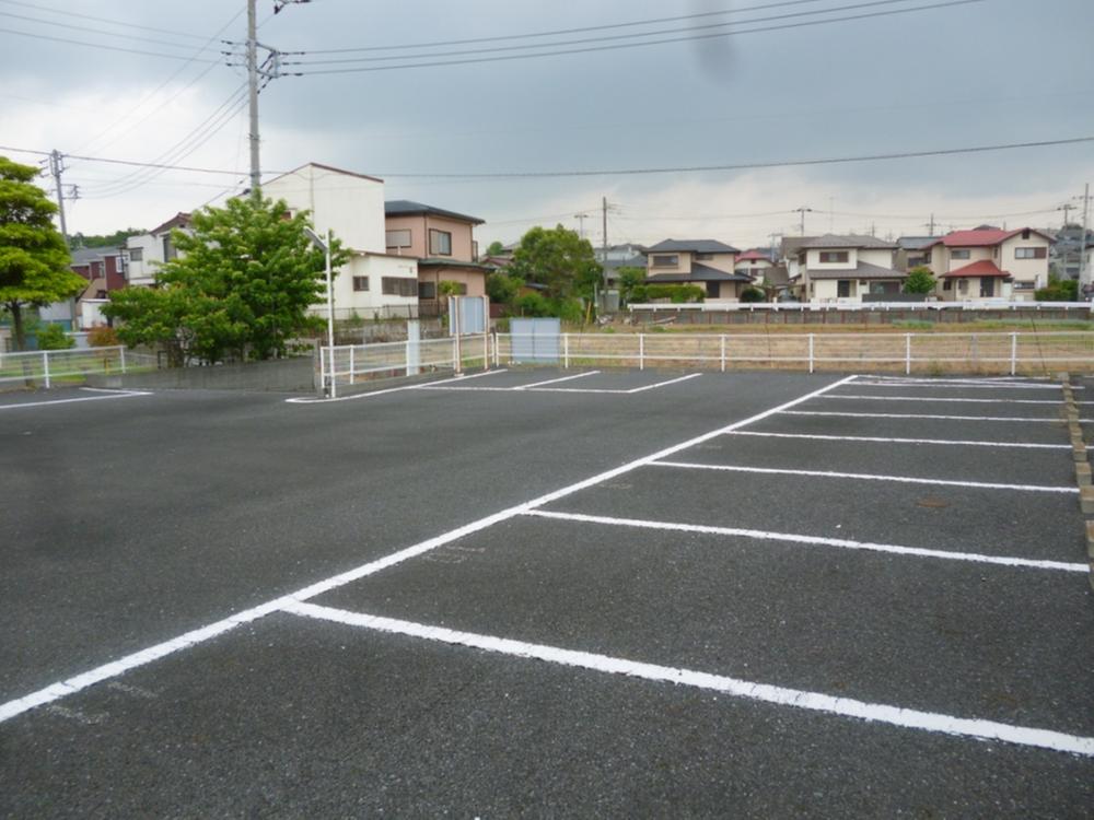 Local land photo. From north