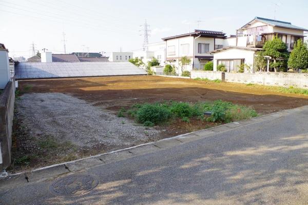 Local photos, including front road