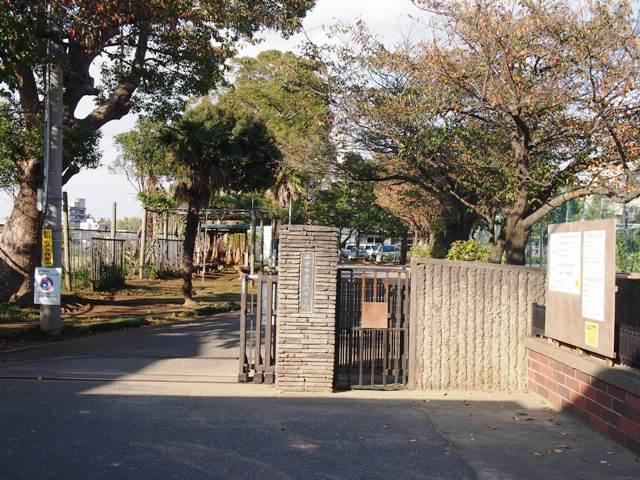 Junior high school. Katsuragi 1590m until junior high school