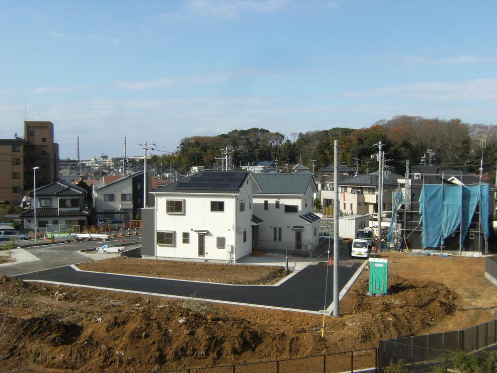 Local photos, including front road. Local (12 May 2013) Shooting