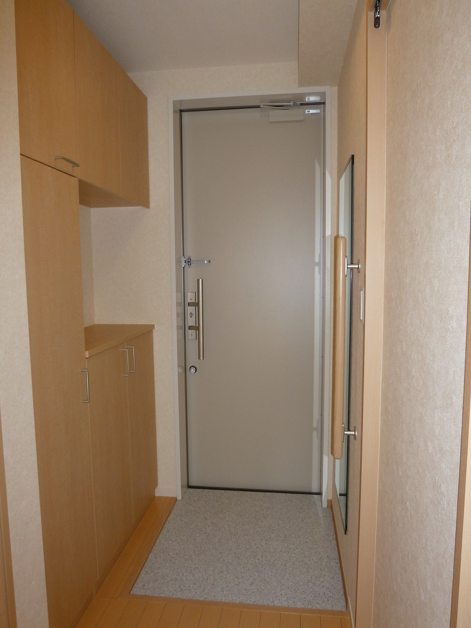 Building appearance. Enhancement also shoebox