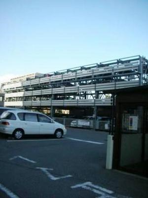 Security. Mansion in the mechanical parking (confirmation necessity free)