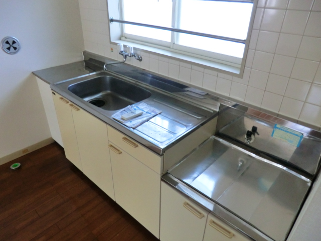 Kitchen. Storage also Tsu think you properly!