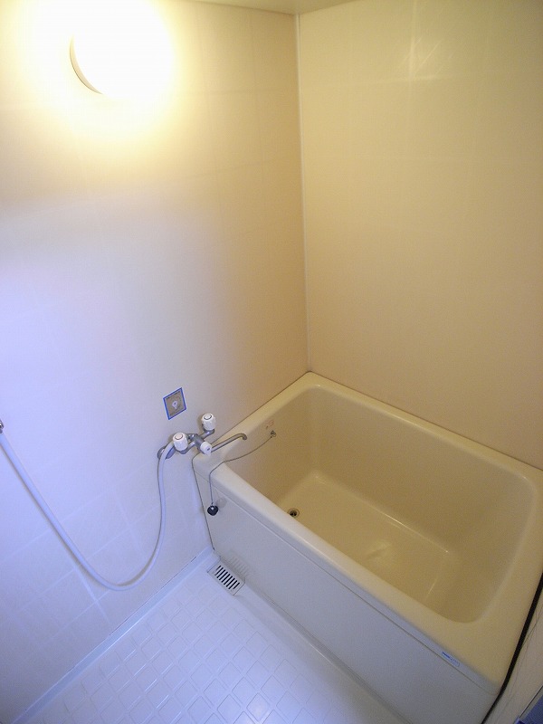 Bath. Let's take the fatigue of the day in the bath