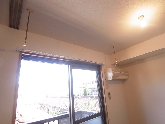 Other Equipment. Air conditioning ・ Indoor clothes