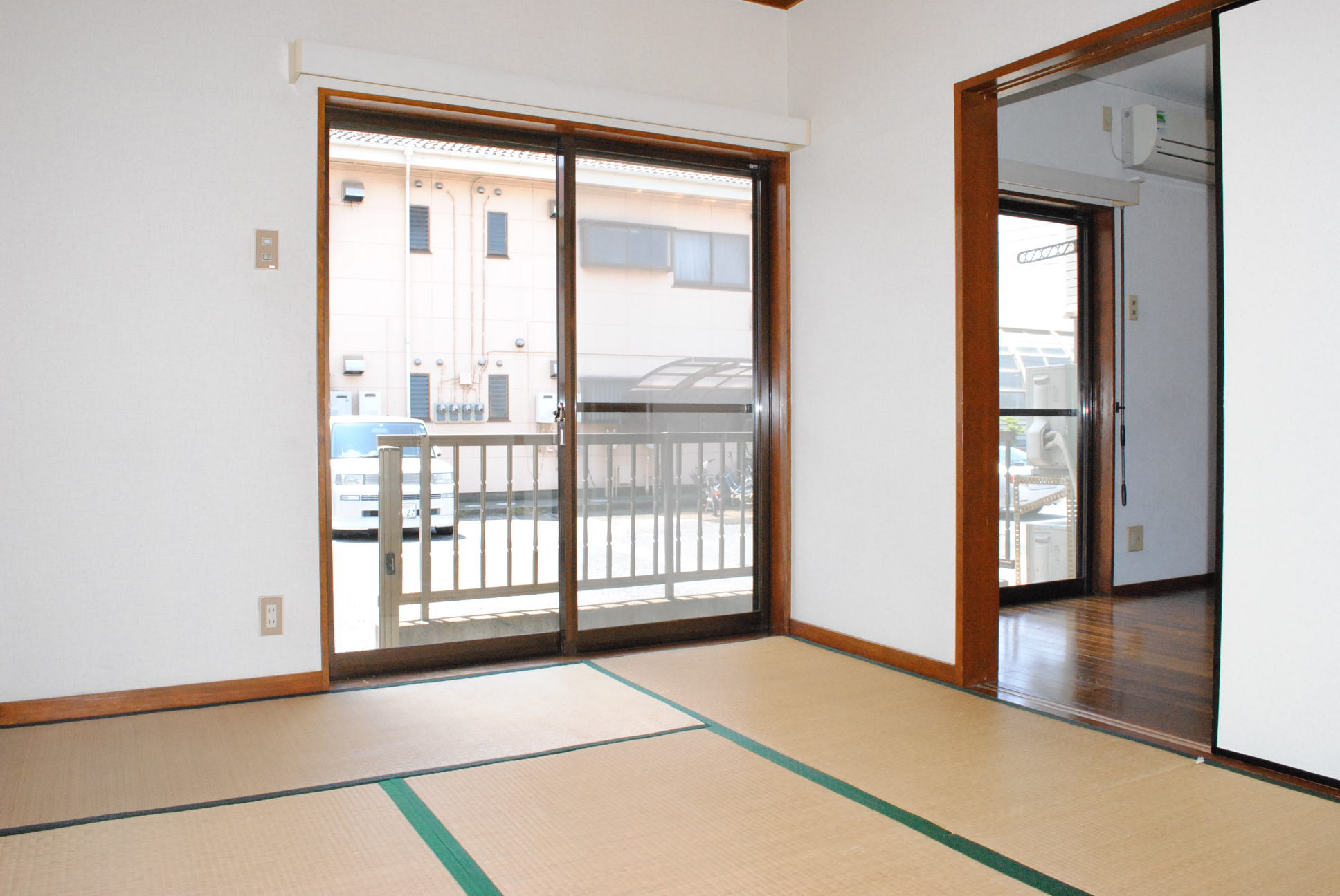 Living and room. Japanese-style room 6 quires