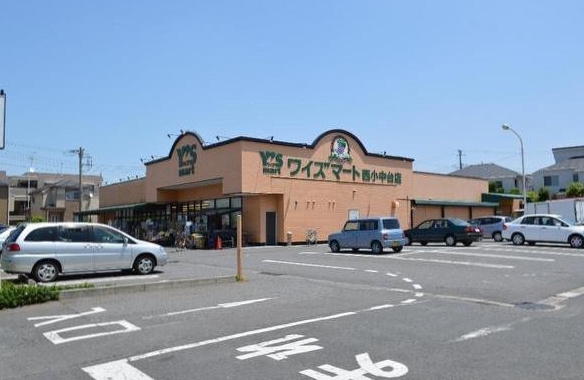 Supermarket. Waizumato Nishikonakadai store up to (super) 2011m