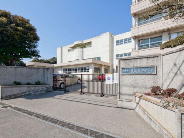 Junior high school. Until junior high school 500m Chiba Municipal Makuharihongo junior high school