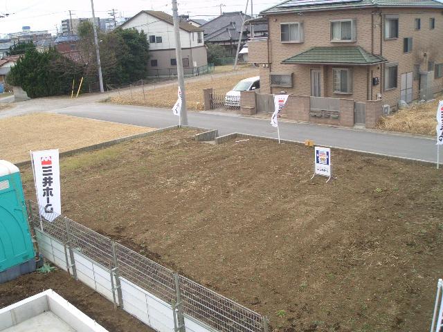 Local land photo. Local (February 2013)