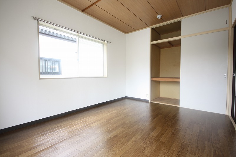 Living and room. There are also housed in the Western-style