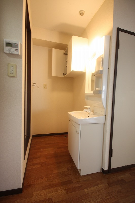 Washroom. With separate wash basin, Dressing room