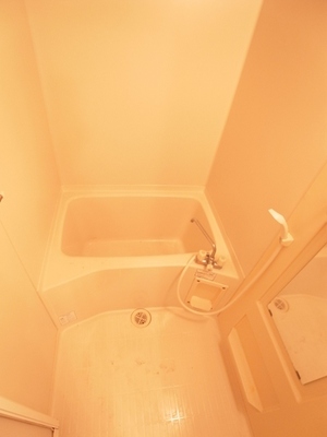 Bath. bus ・ Restroom. Relax it loose in a separate bathroom.