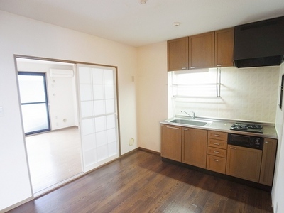 Living and room. Dining is the state of the kitchen.