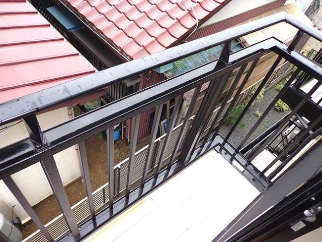 Balcony. Veranda.