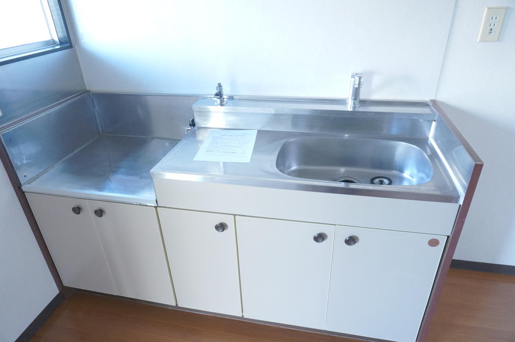 Kitchen. Two-burner stove can be installed ☆  ☆ Kitchen panel is easy to clean ☆  ☆