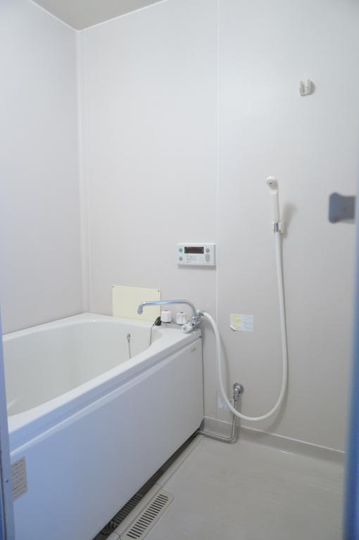 Bath. It is a bathtub with a Reheating function ☆  ☆