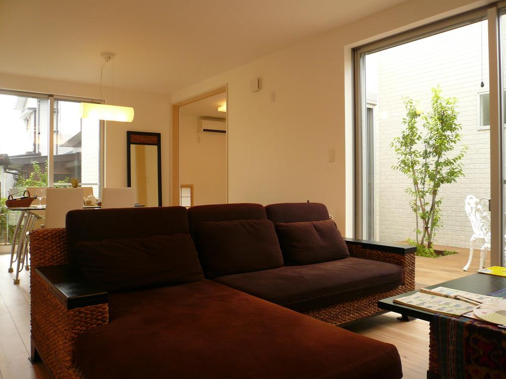 Building plan example (introspection photo).  [ Living example of construction photos ]  LDK is the relaxed feeling also put you and a large sofa are 20 quires. 