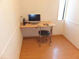 Living and room. Cushion floors.