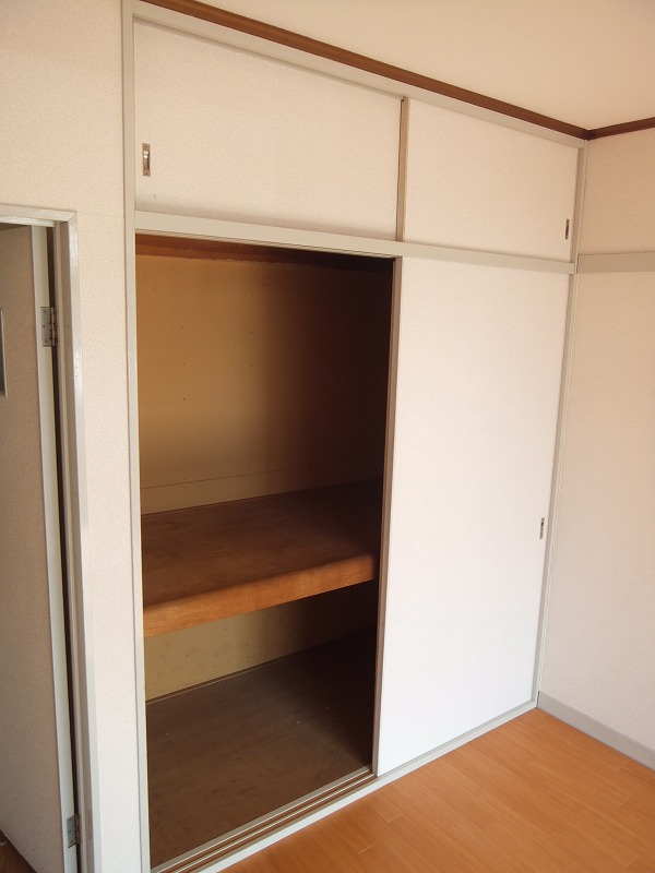 Receipt. There each storage