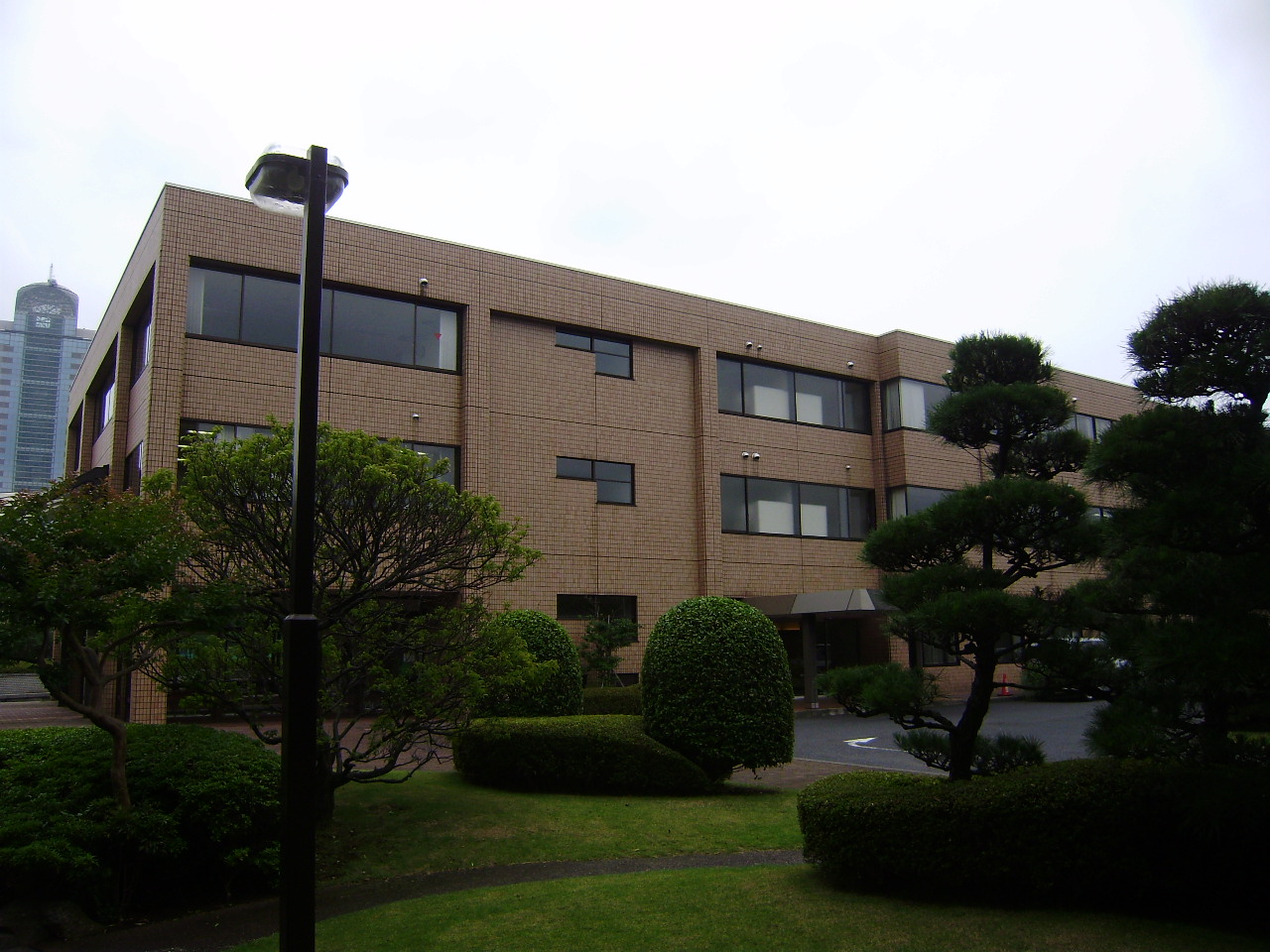 University ・ Junior college. Private Kanda University of International Studies (University of ・ 1620m up to junior college)