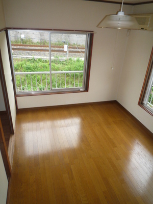 Living and room. Corner room ・ It is a two-sided lighting