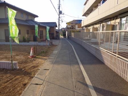 Local photos, including front road. Local (12 May 2013) Shooting