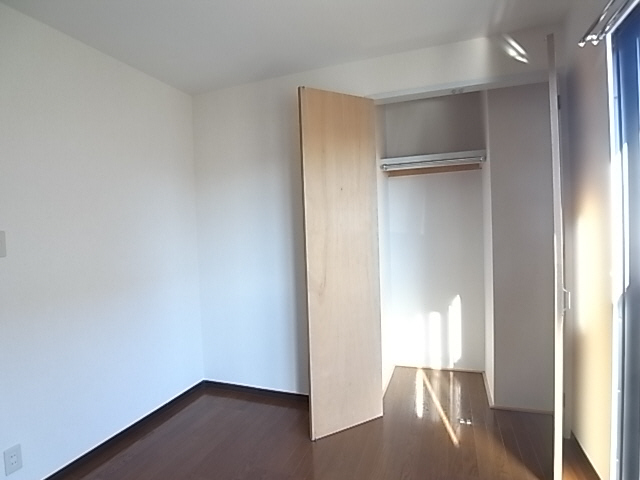 Other. Since it is a washing machine room Storage, It can be used without dirt