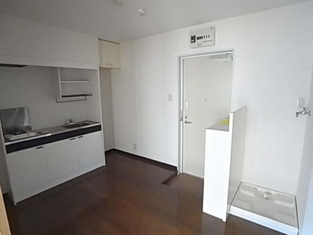 Other Equipment. The sudden visitor, Check in here