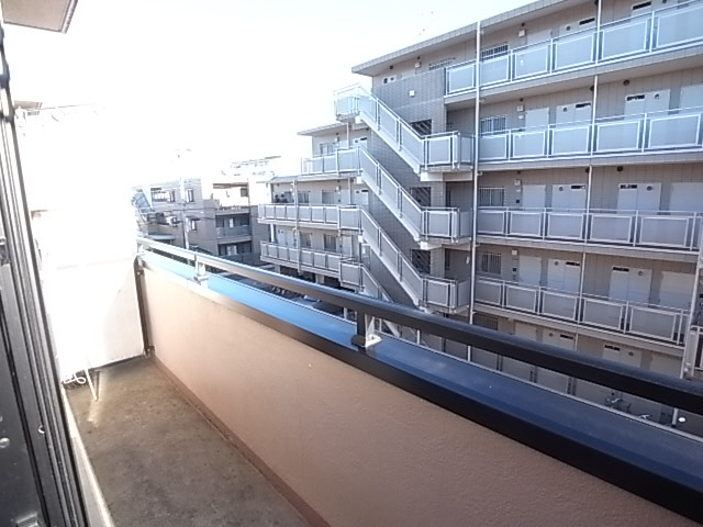 Balcony. Good balcony without per sun before feeling of pressure in the eye