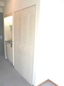 Other Equipment. Pat housing the luggage!