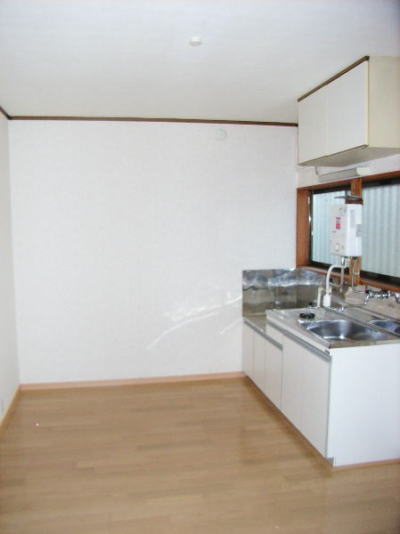 Kitchen. Renovation flooring