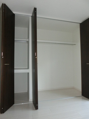 Receipt. Spacious storage