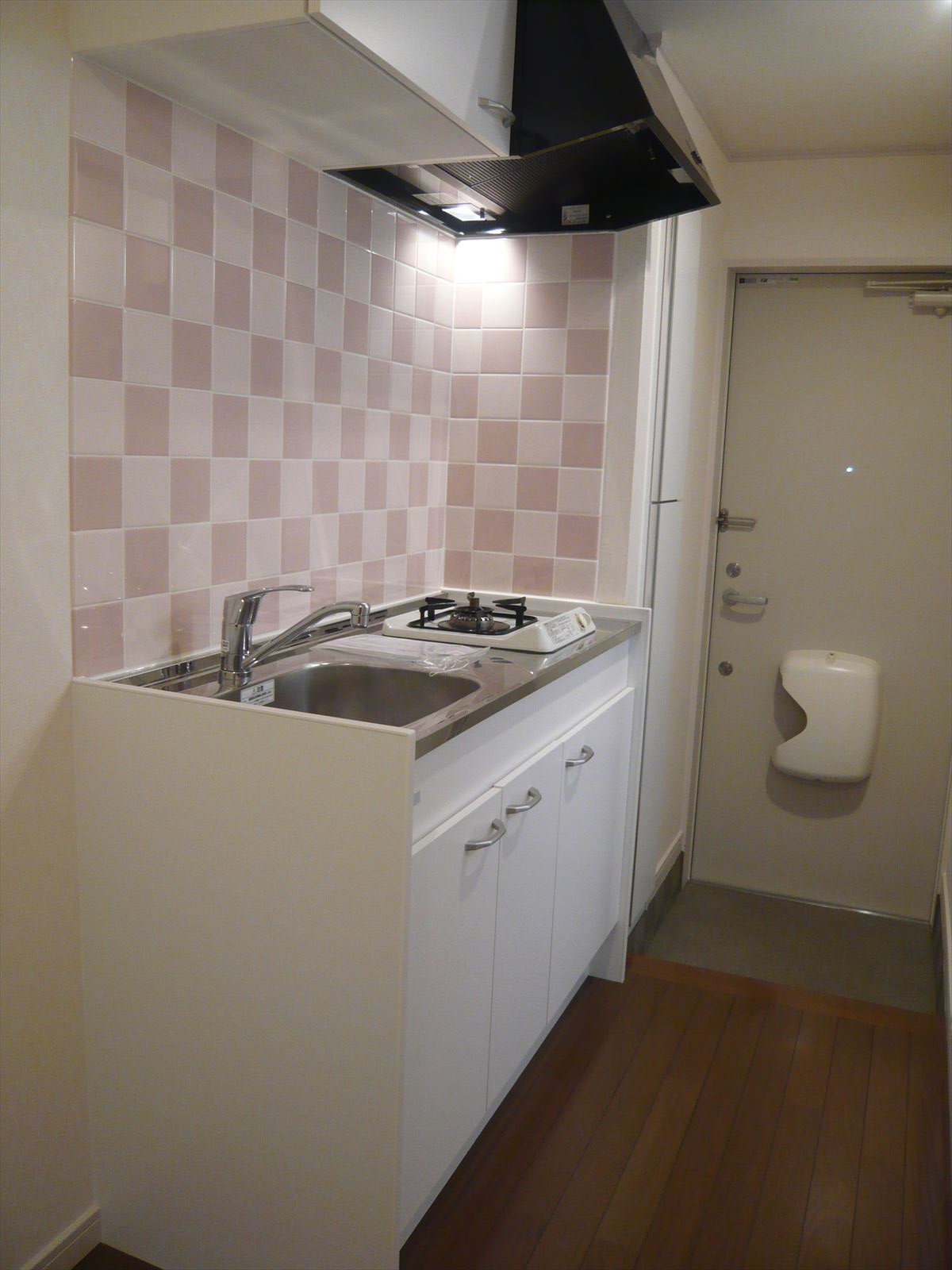 Kitchen. Clean kitchen!