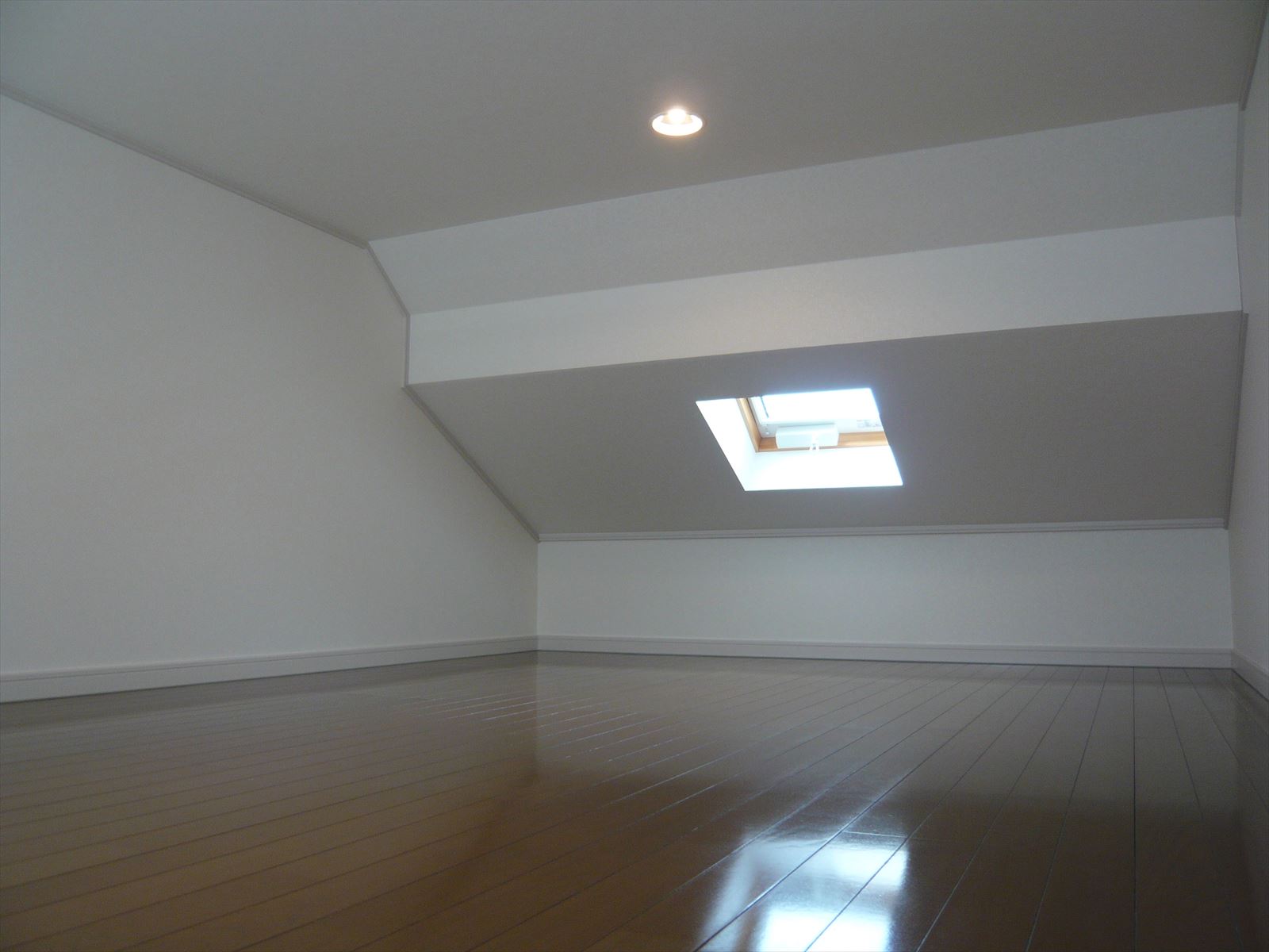 Other room space. loft