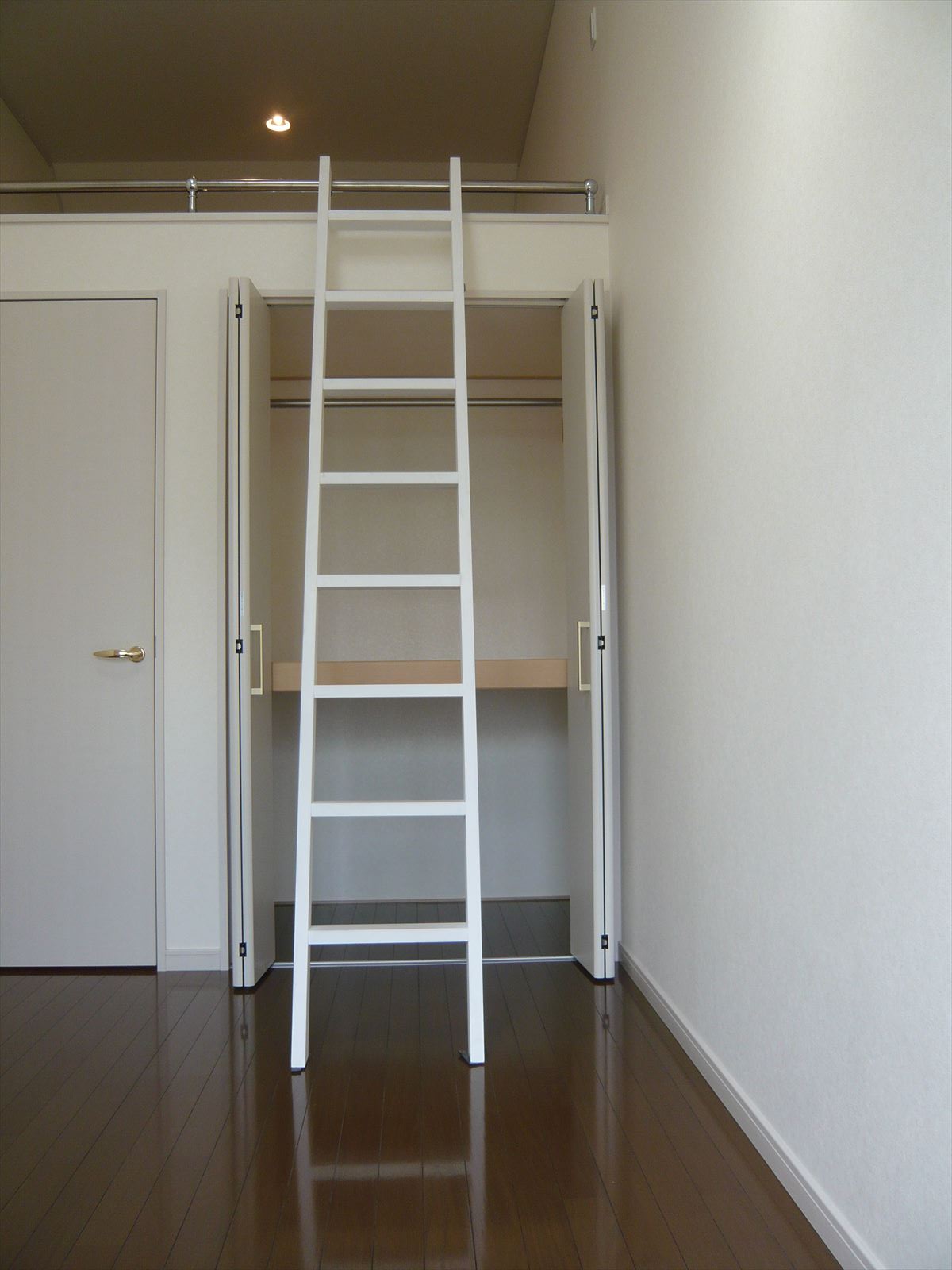 Receipt. Plenty of storage!