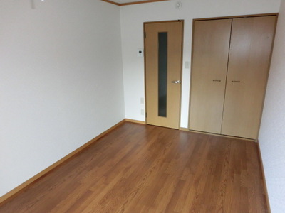 Living and room. 6.7 Pledge of flooring (same type)