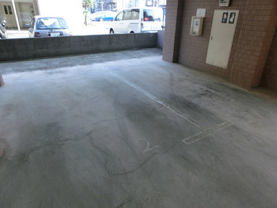 Parking lot. On-site parking