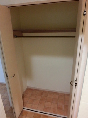 Receipt. Convenient storage space