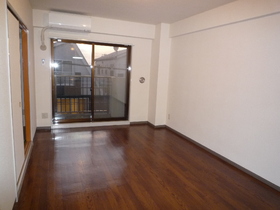 Living and room. Day good rooms!