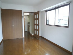 Living and room. Happy corner room! !