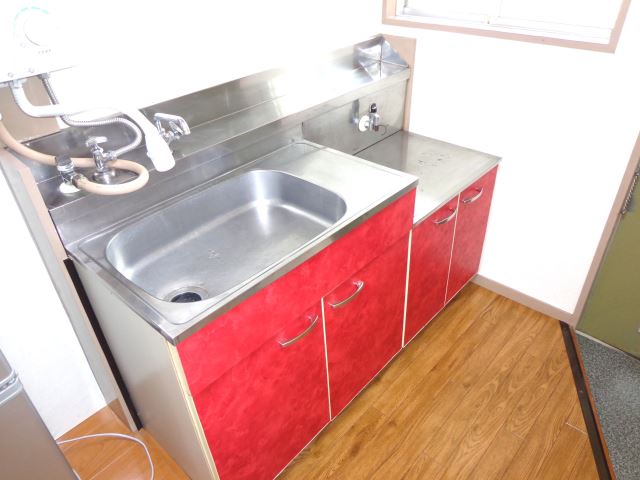 Kitchen. There are bed