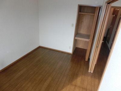 Living and room. Spacious living room