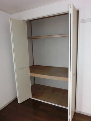 Receipt. Housed plenty of closet