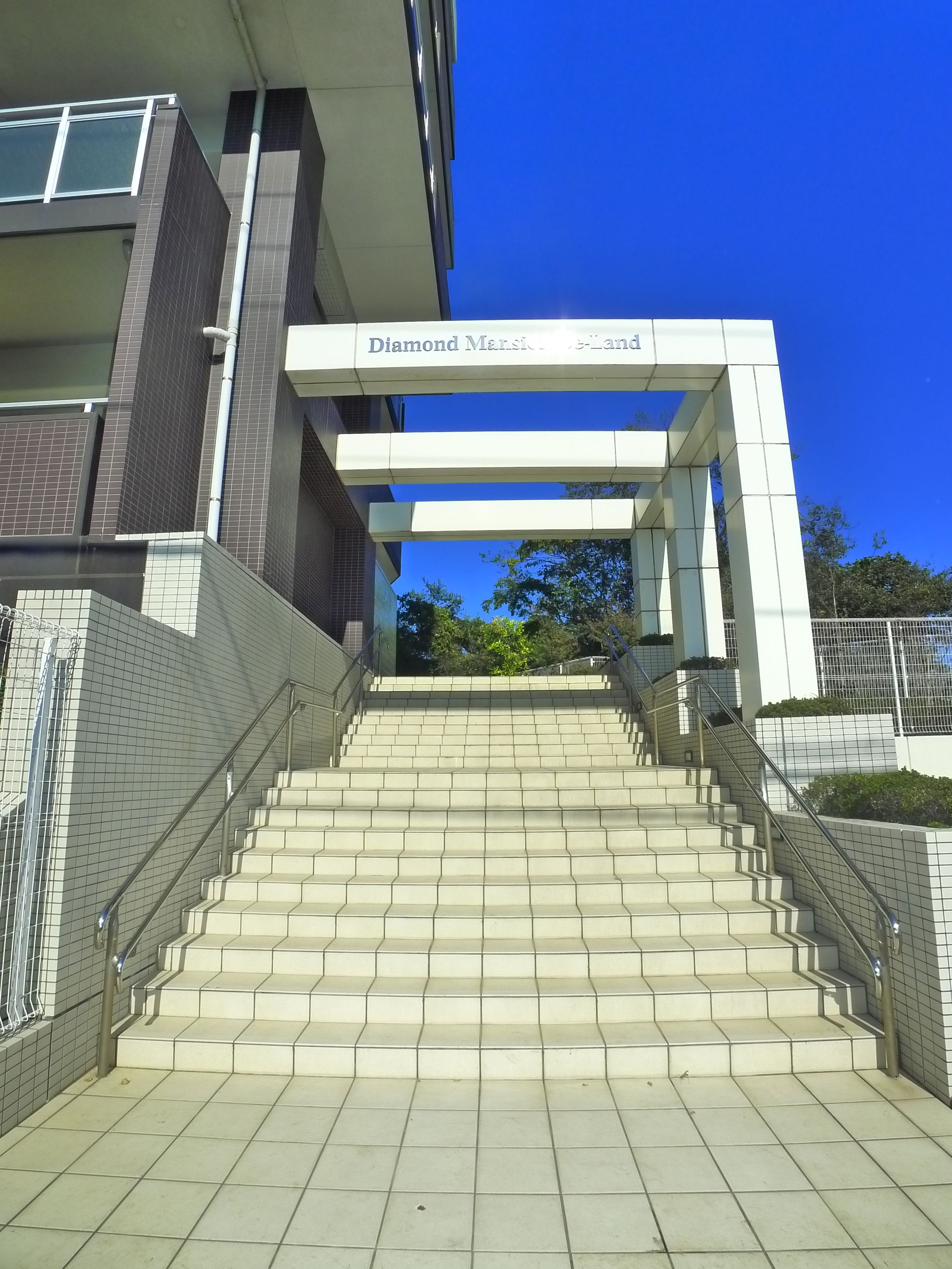 Entrance. Luxury entrance approach