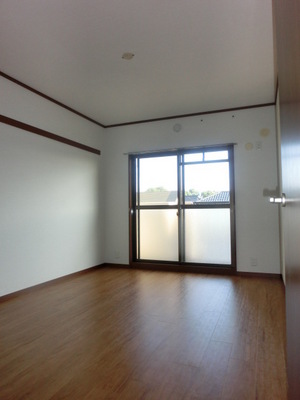 Other room space. Storage is a Western-style