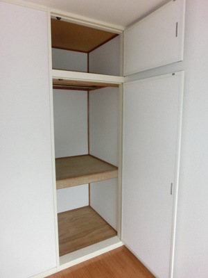 Receipt. Storage space