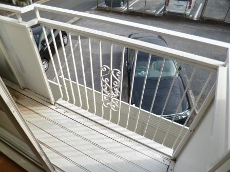 Balcony. Dried futon ・ Various can become veranda with planter ☆