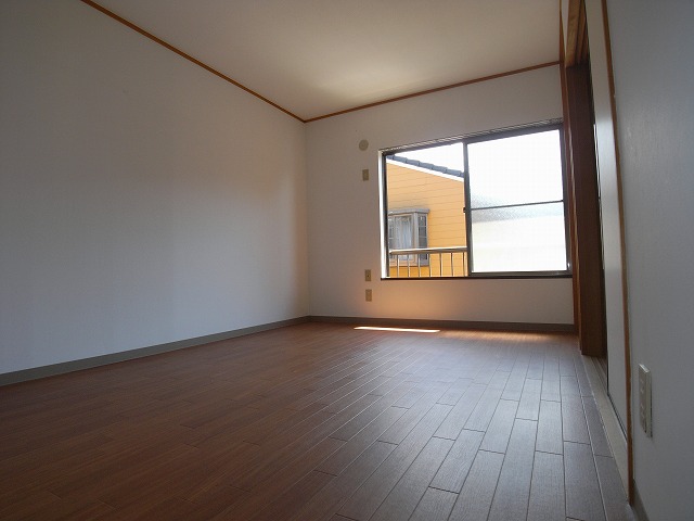 Living and room. In the southeast direction is good per yang (Western-style)