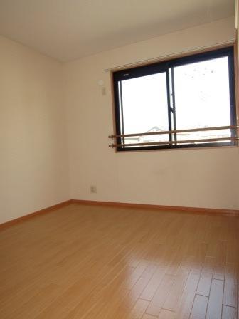 Other room space. North Western-style